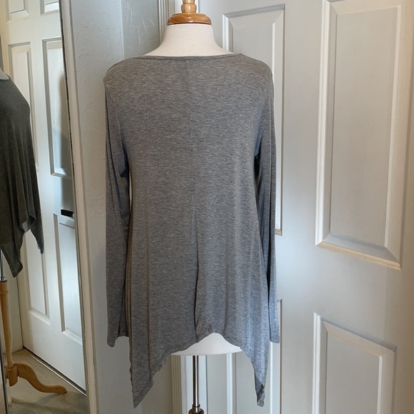 BH Jeans Shark bite top - Picture 4 of 4